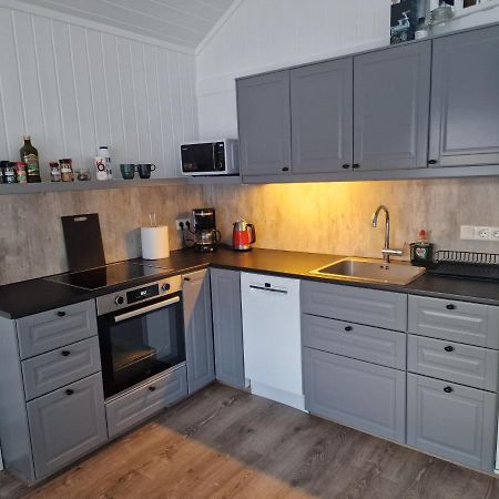 Cottage - Two Bedrooms Бльондюоус Екстер'єр фото